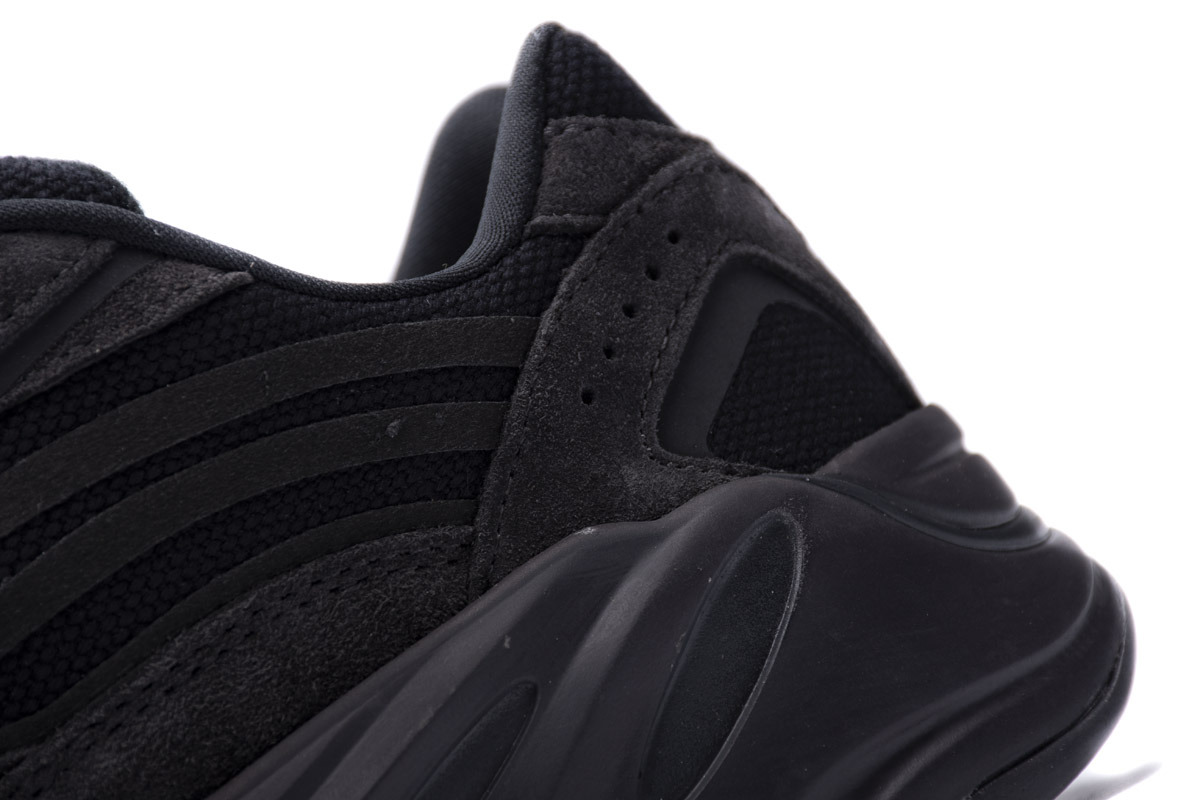 Adidas Yeezy Boost 700 V2 'Vanta' FU6684 - Stylish and Versatile Footwear
