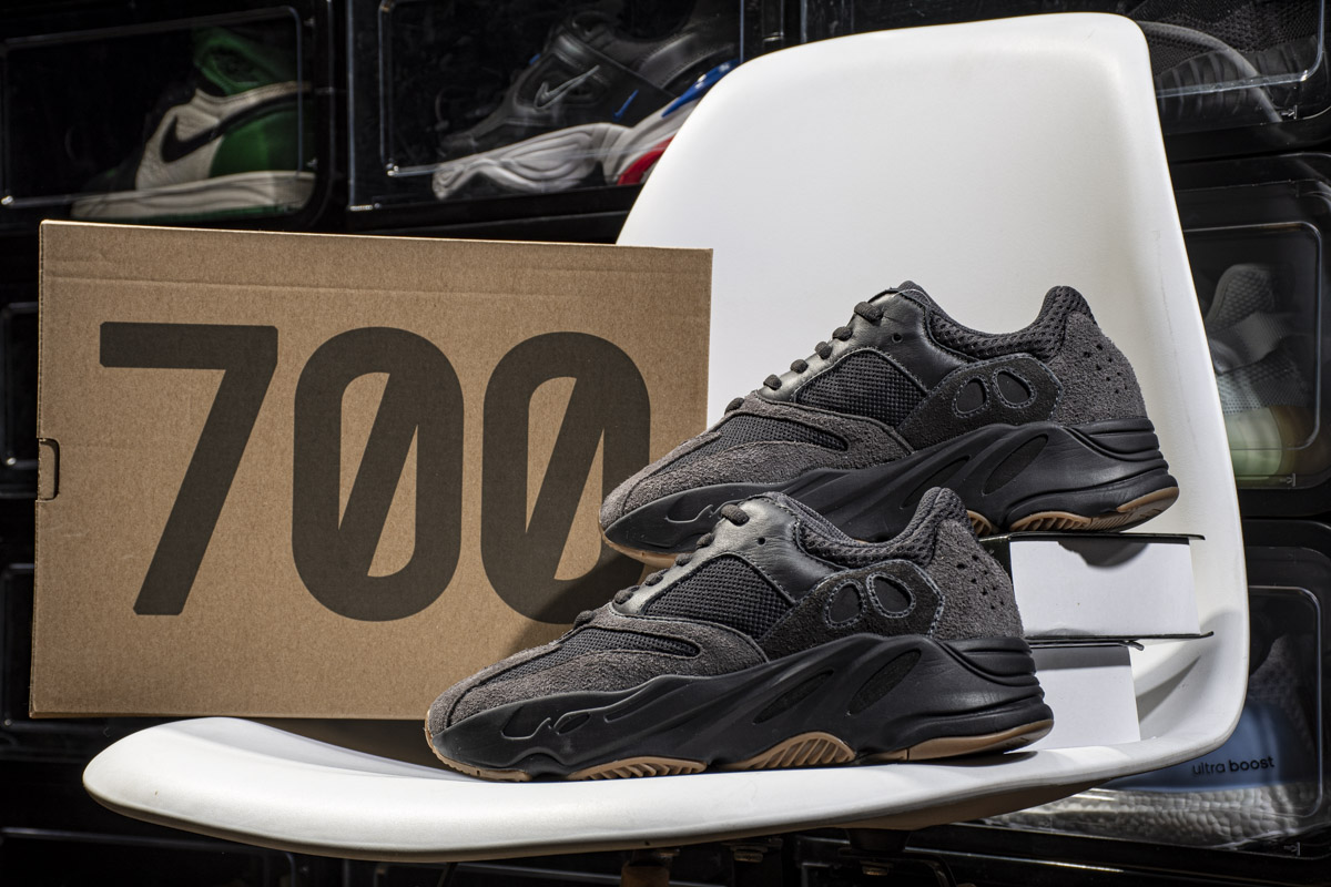 Adidas Yeezy Boost 700 Utility Black FV5304 - Sleek & Stylish Footwear Adidas Yeezy Boost 700 Utility Black FV5304 - Sleek & Stylish Footwear