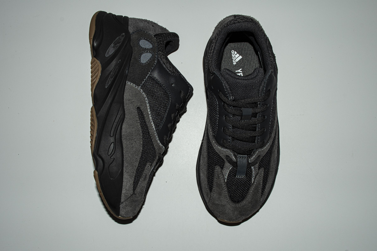 Adidas Yeezy Boost 700 Utility Black FV5304 - Sleek & Stylish Footwear Adidas Yeezy Boost 700 Utility Black FV5304 - Sleek & Stylish Footwear