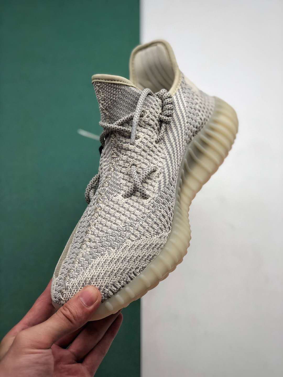 Adidas Yeezy Boost 350 V2 HQ6316 - Ultimate Style and Comfort