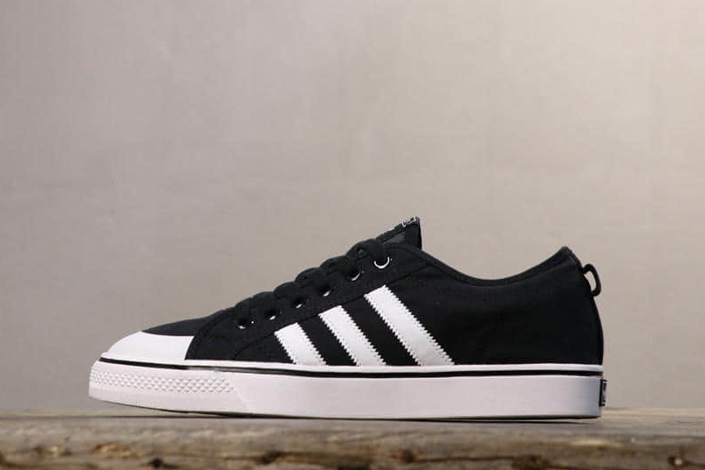 Adidas Nizza Black White CQ2332 - Classic Style and Versatility in Every Step