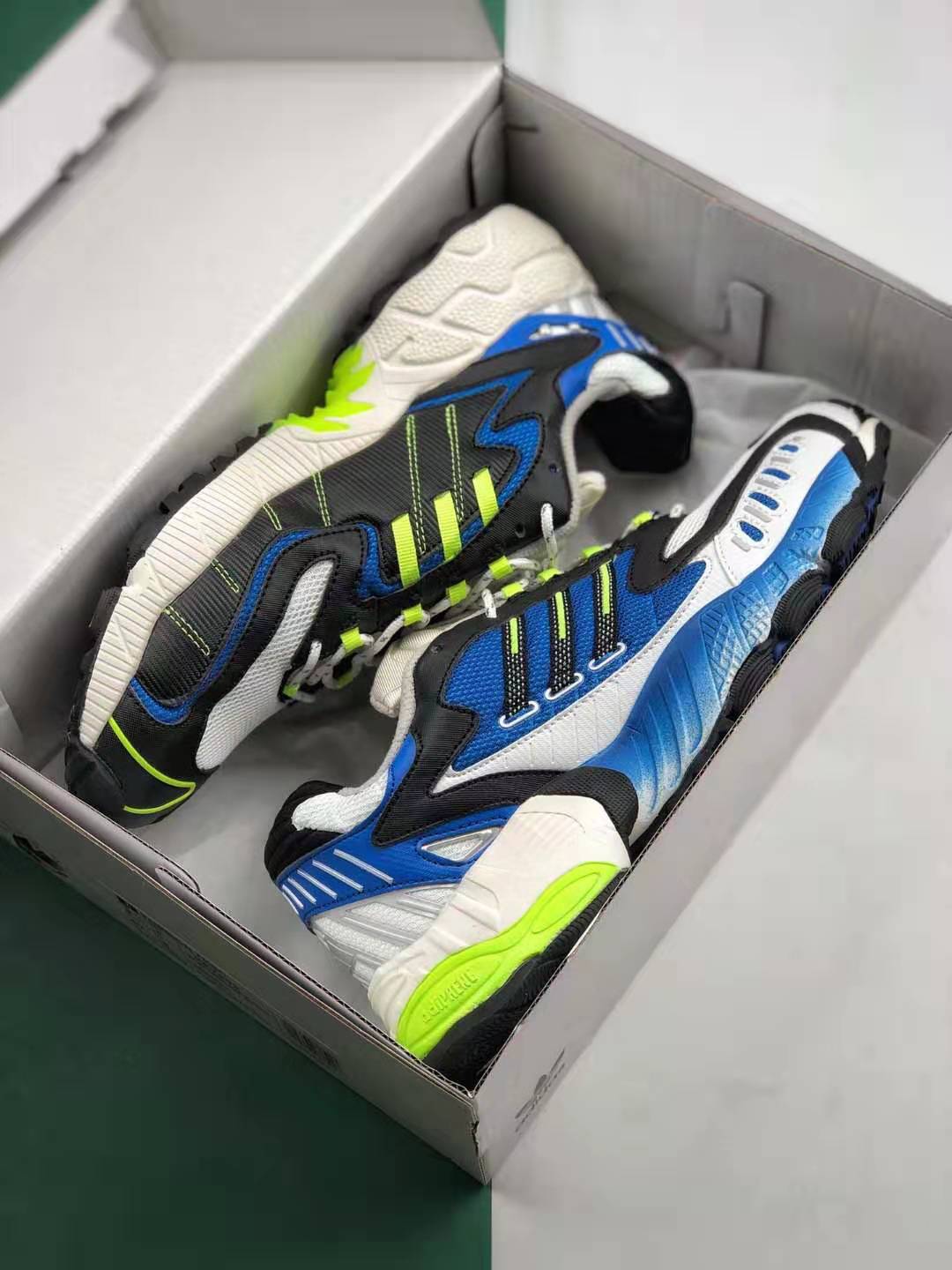 Adidas Consortium Torsion TRDC Solar EE7999 | Premium Footwear