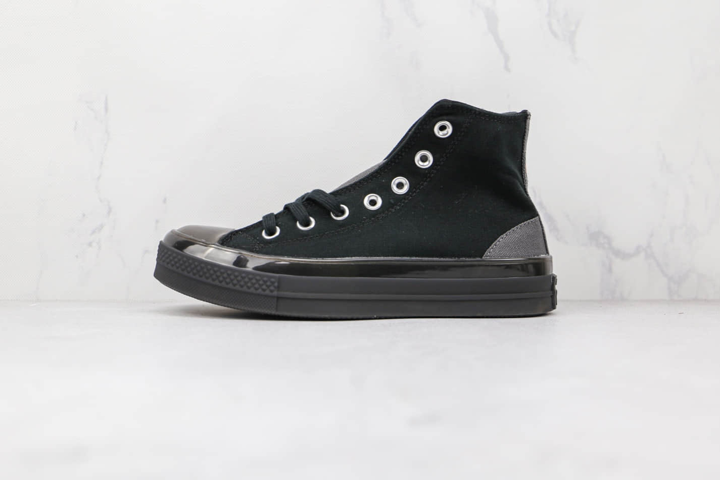 Converse Chuck Taylor All Star CX 172470C - Modern Comfort and Style