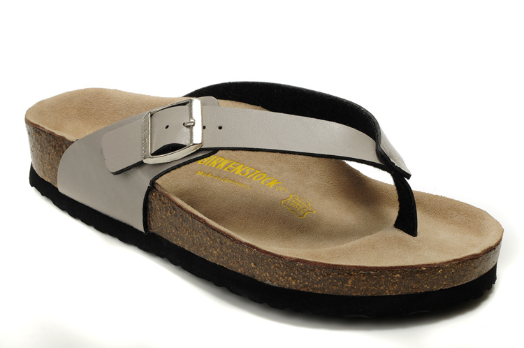 Birkenstock Birki Creamy White Leather Sandals - Stylish and Comfortable Birkenstock Birki Creamy White Leather Sandals - Stylish and Comfortable