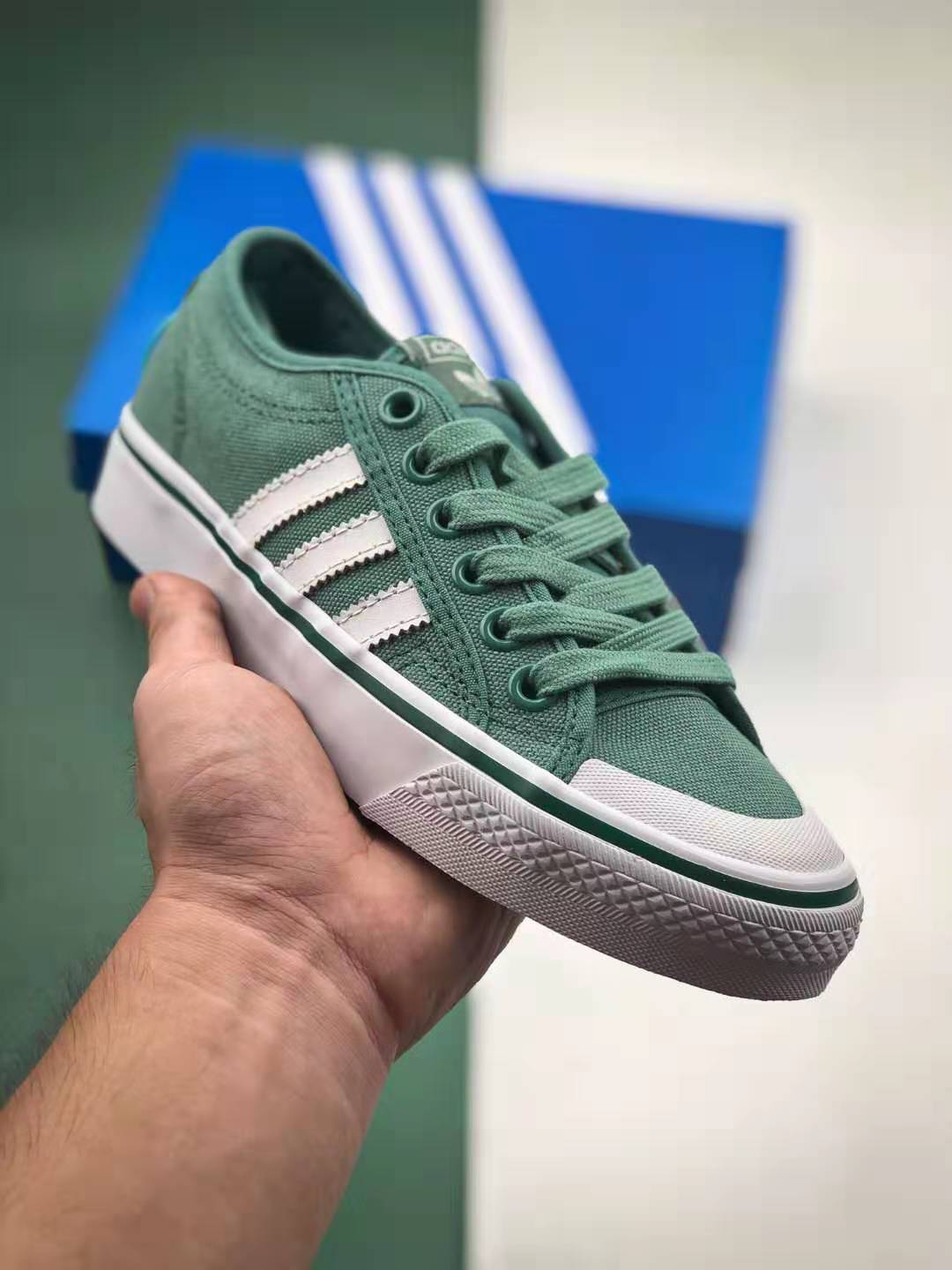 Adidas Originals Nizza Sneakers In Green CQ2329 - Classic Style with a Fresh Twist