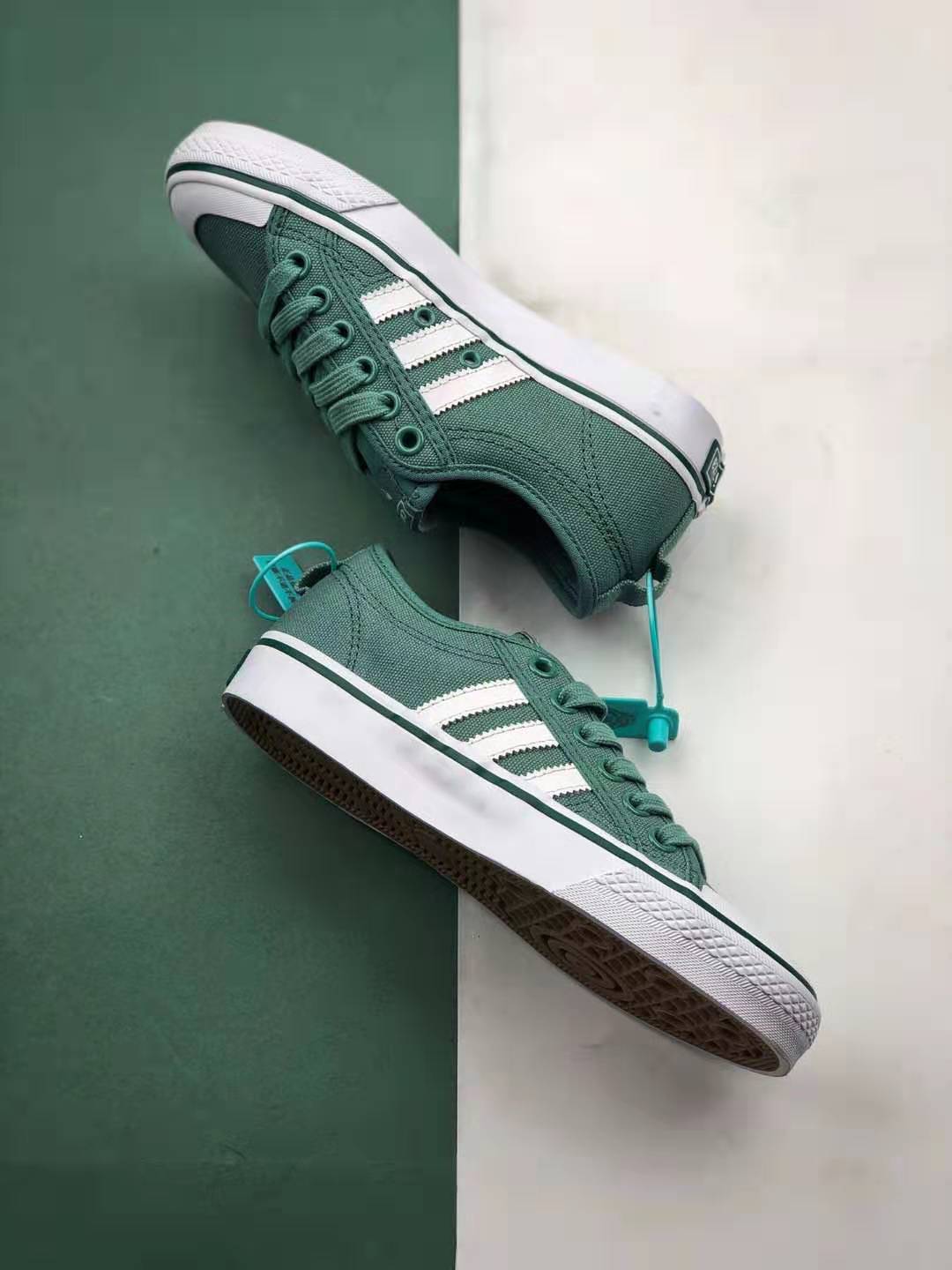 Adidas Originals Nizza Sneakers In Green CQ2329 - Classic Style with a Fresh Twist