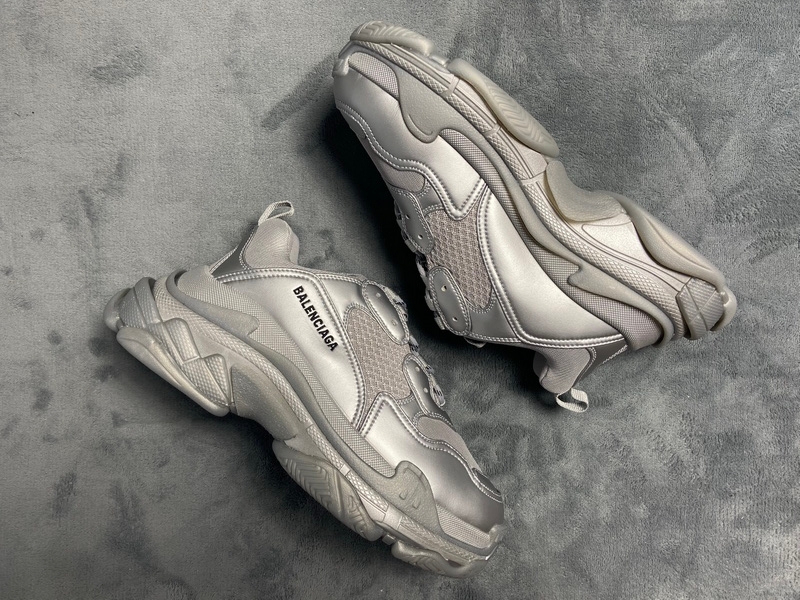 Balenciaga Triple S Daddy Shoes Silver 536737 W2FS2 8100 - Stylish and Comfortable Footwear