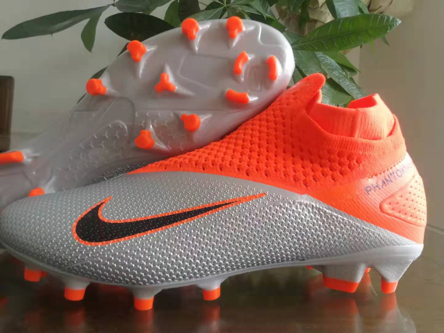 Nike Phantom Vision Elite DF Red Orange Gray | Premium Soccer Cleats