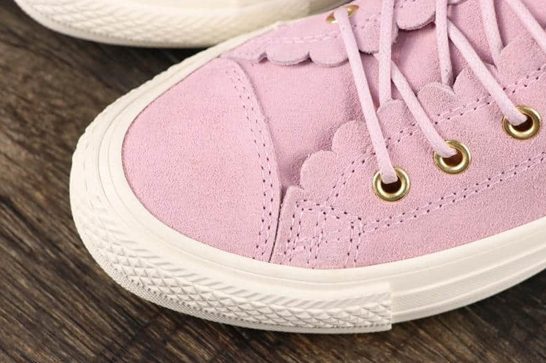 Converse Chuck Taylor All Star Low 'Frilly Thrills Pink Foam' 563416C - Stylish and Chic Women's Sneakers