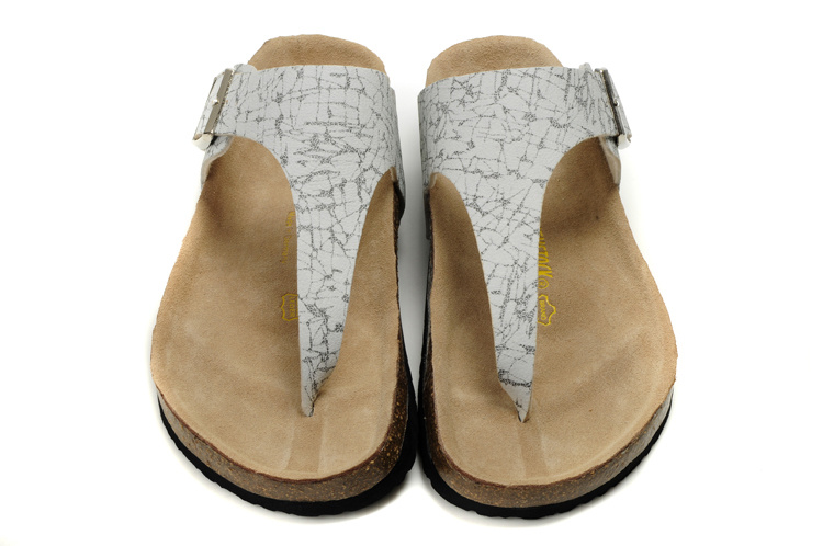 Birkenstock Como Black & White Leather Striped Sandals - Fashionable Comfort for Any Outfit Birkenstock Como Black & White Leather Striped Sandals - Fashionable Comfort for Any Outfit