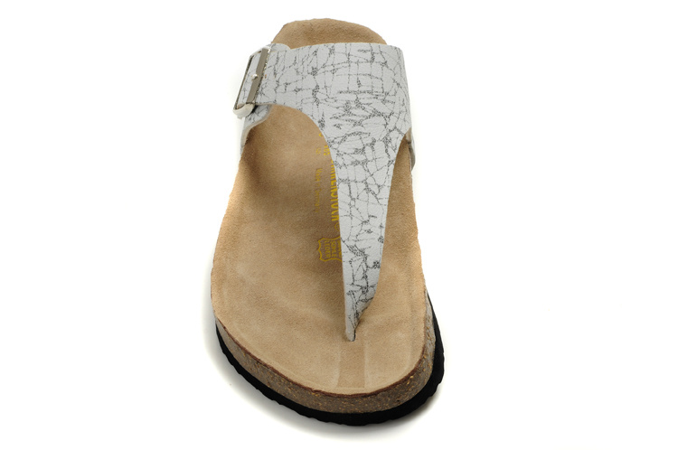 Birkenstock Como Black & White Leather Striped Sandals - Fashionable Comfort for Any Outfit Birkenstock Como Black & White Leather Striped Sandals - Fashionable Comfort for Any Outfit