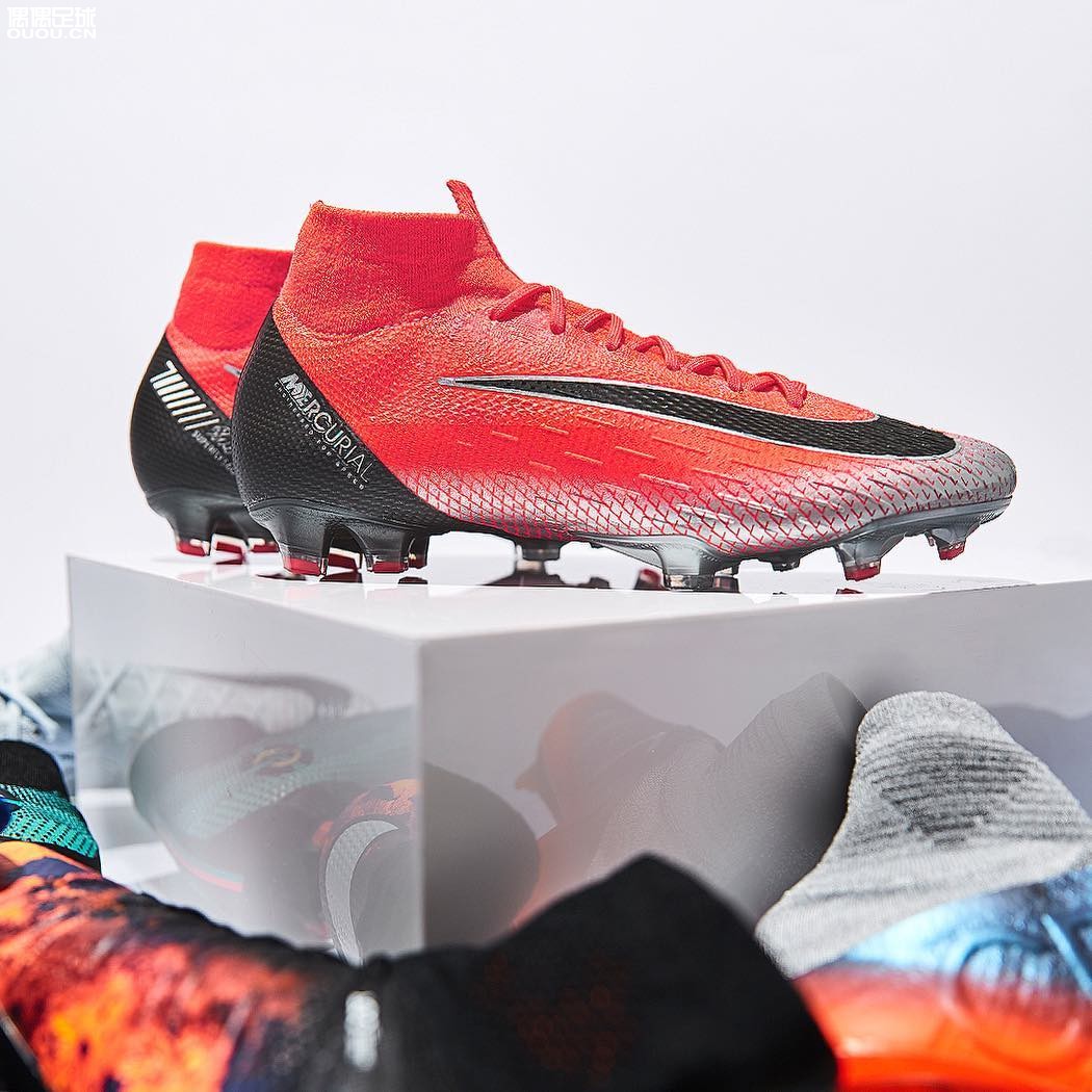 Nike Mercurial Superfly 8 Elite CR7 FG Flash Crimson AJ3547-600 – Top Performance Soccer Cleats for Fast-paced Games