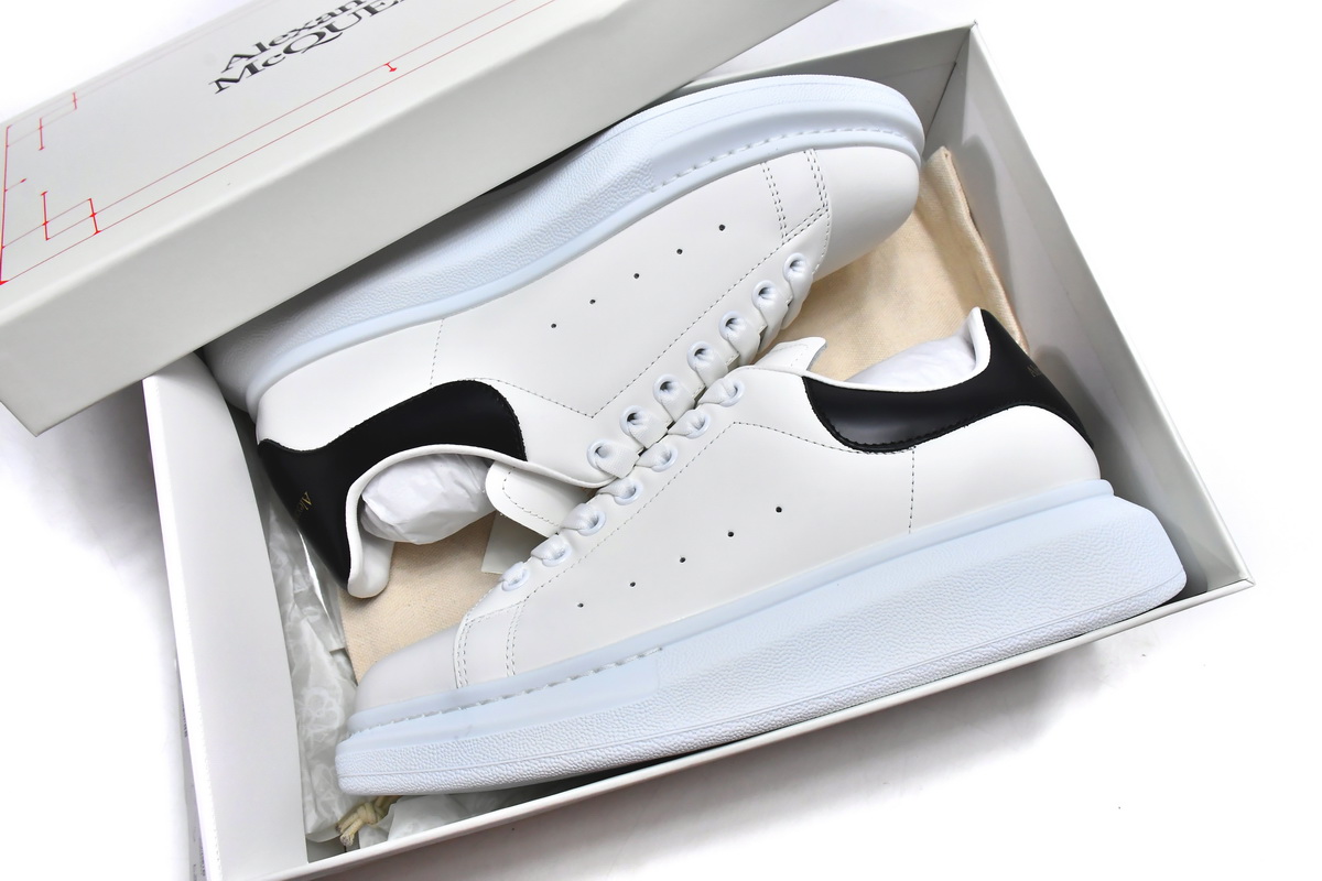 Alexander McQueen Oversized Sneaker 'White Black' 2019 - Shop Now!