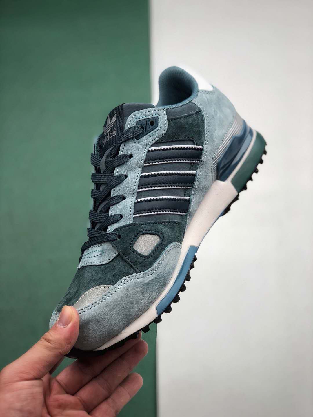 Adidas Originals ZX 750 Dark Petrol M18258 - Shop Now and Elevate Your Style!