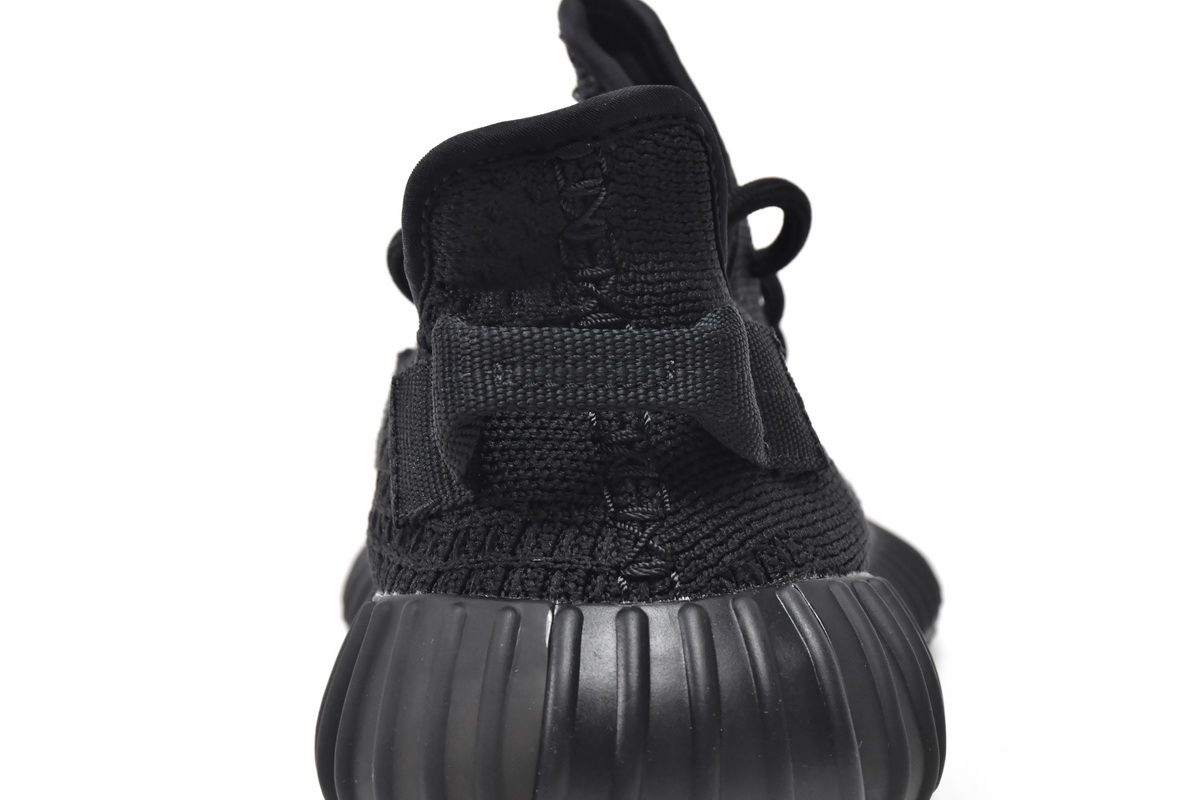 Adidas Yeezy Boost 350 V2 'Onyx' HQ4540 - Classic Sneakers with Sleek Design