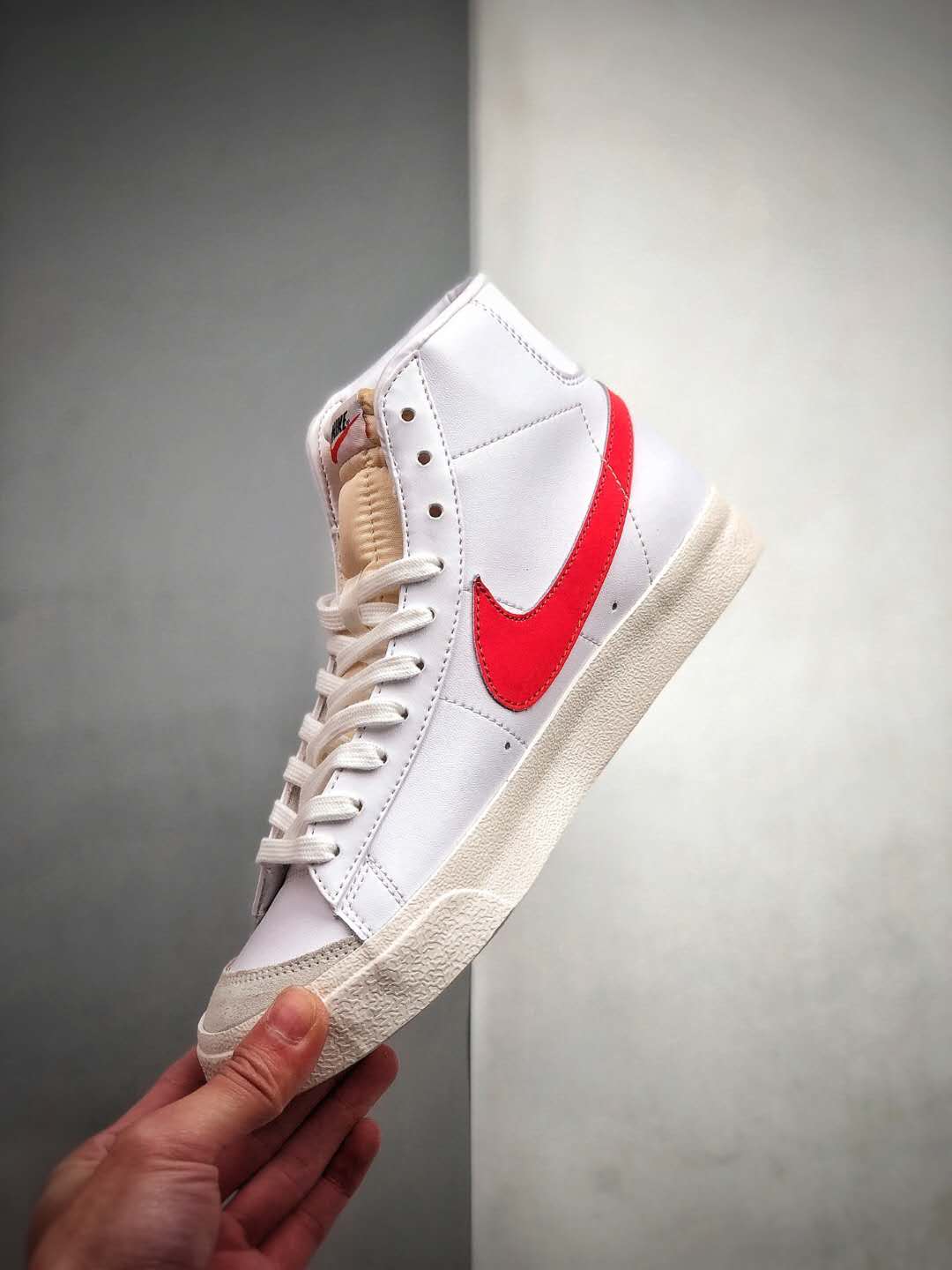 Nike Blazer Mid '77 Vintage 'Habanero Red' BQ6806-600 - Shop Now!