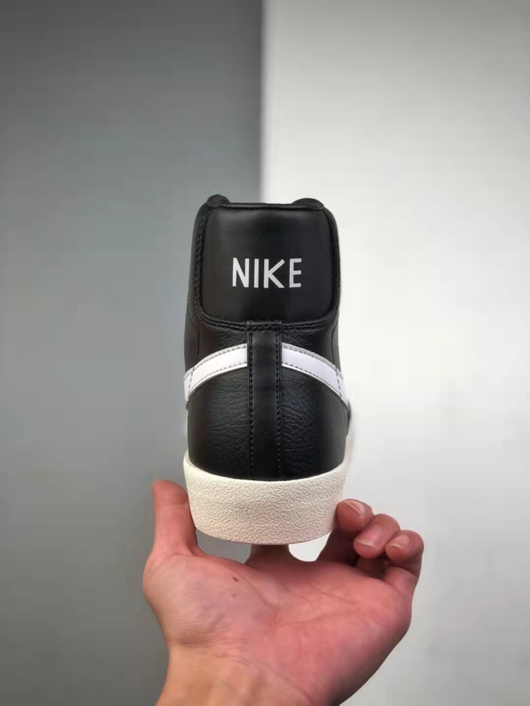 Nike Blazer Mid '77 Vintage 'Black Sail' - BQ6806-002: Classic Style with Modern Twist at Its Best