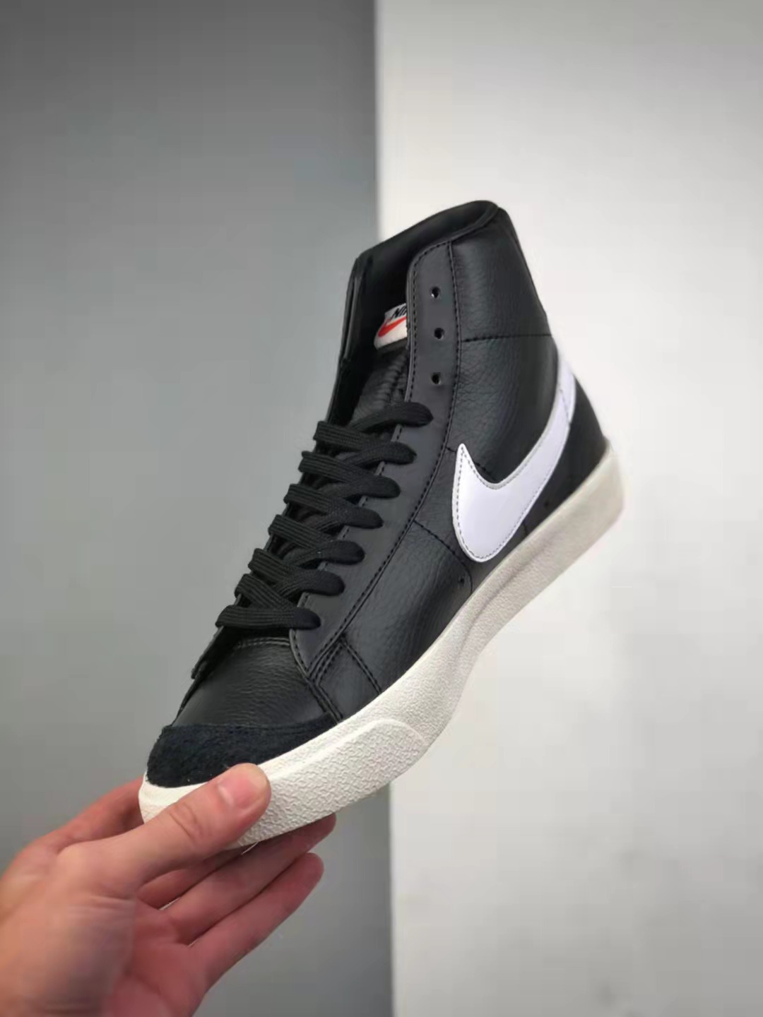 Nike Blazer Mid '77 Vintage 'Black Sail' - BQ6806-002: Classic Style with Modern Twist at Its Best