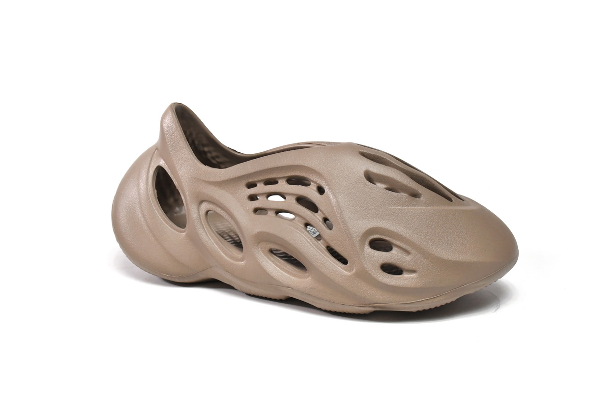 Adidas Yeezy Foam Runner 'Mist' GV6774 - Ultimate Comfort and Style Adidas Yeezy Foam Runner 'Mist' GV6774 - Ultimate Comfort and Style