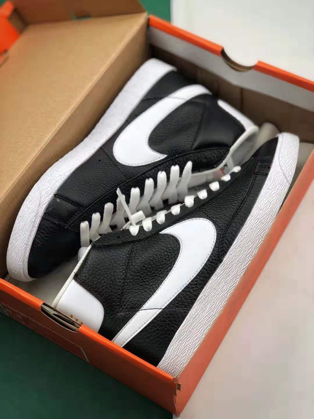 Nike SB Blazer Mid Leather Vintage Black 525366-002 Running Shoes