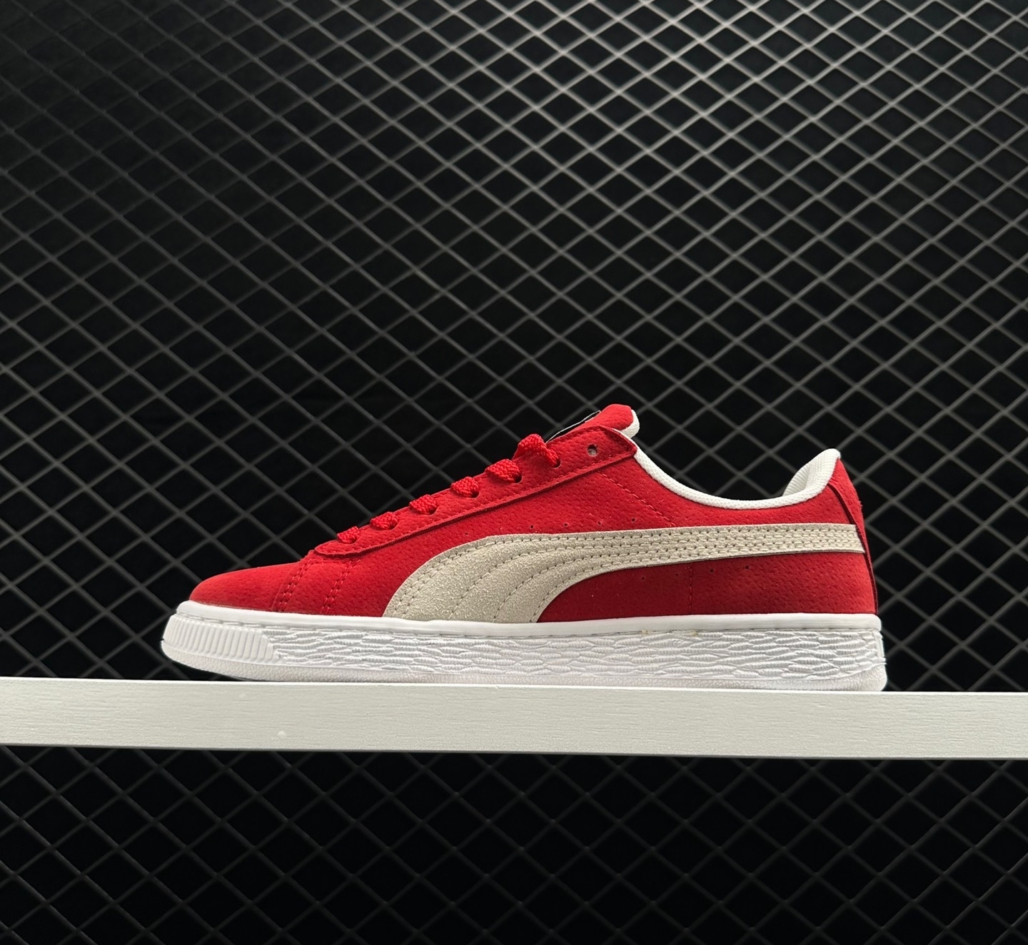Puma Suede Classic XXI Red 374915 02 - Stylish and Timeless | Limited Stock