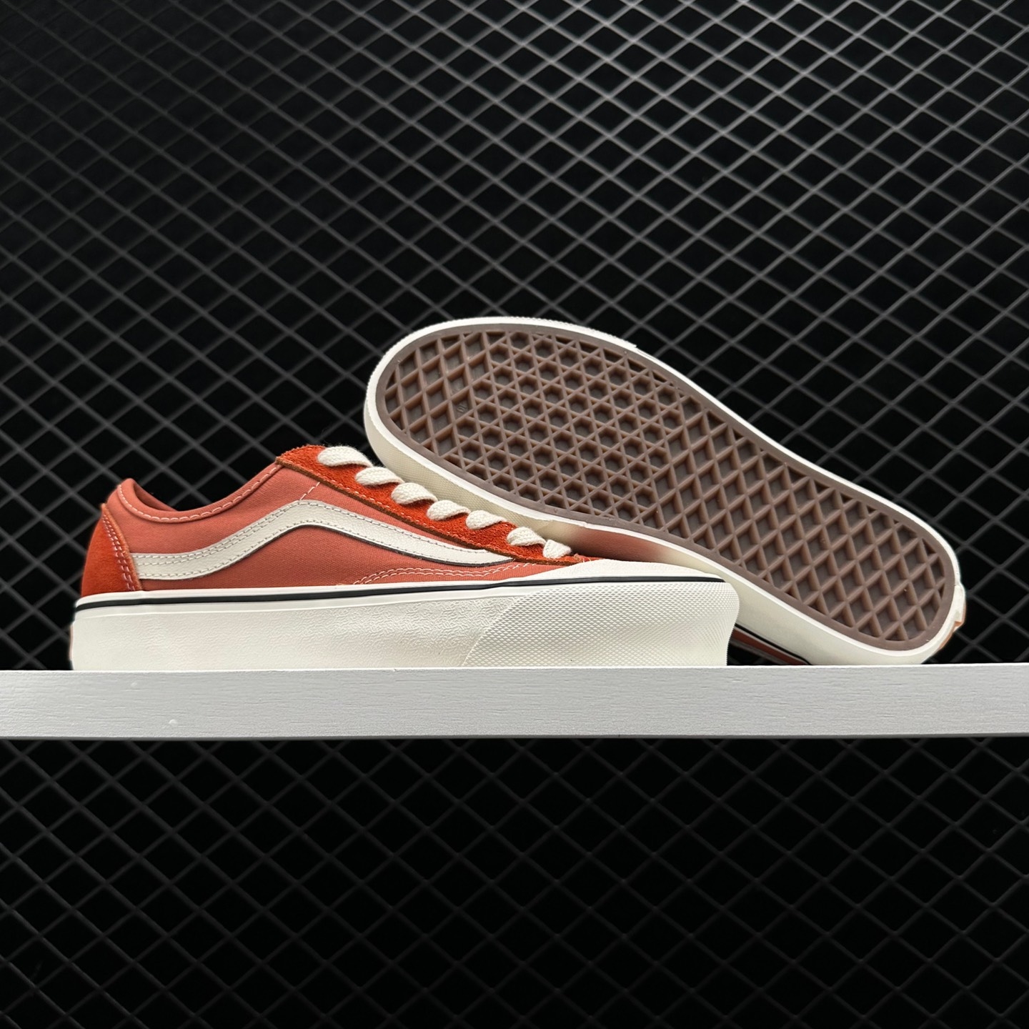Vans Style 136 VR3 Red White VN0A4BX9GWP - Classic Sneakers in Iconic Red & White