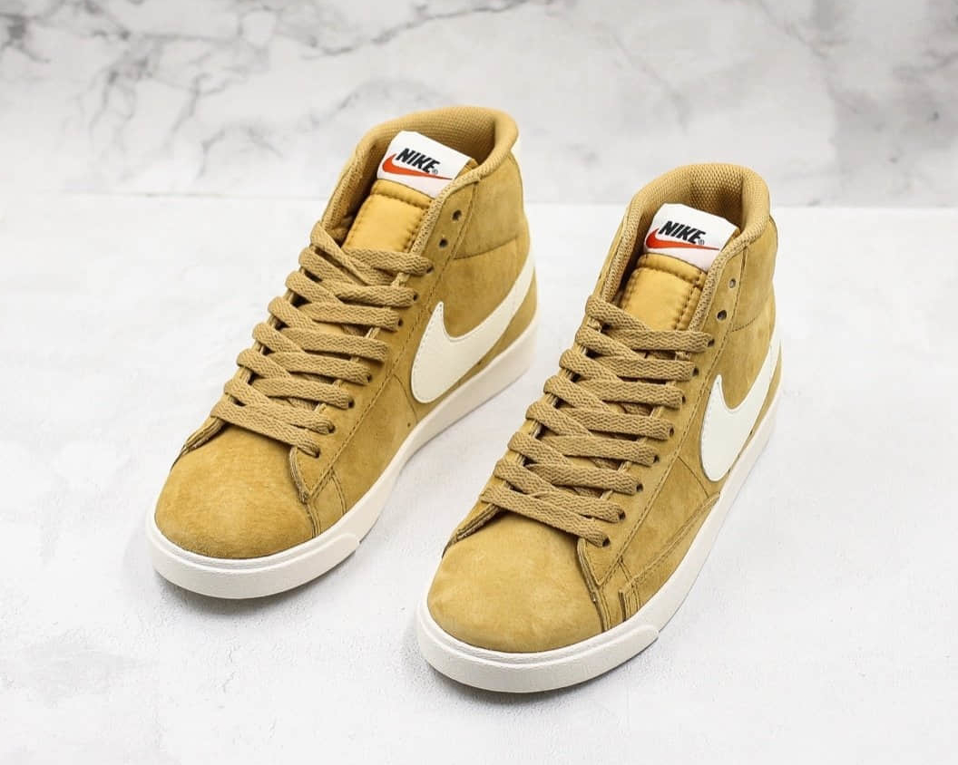 Nike Blazer Mid 77 Suede Vintage Elemental Gold Sail Black 917862 700 - Retro Sneakers for Stylish Comfort
