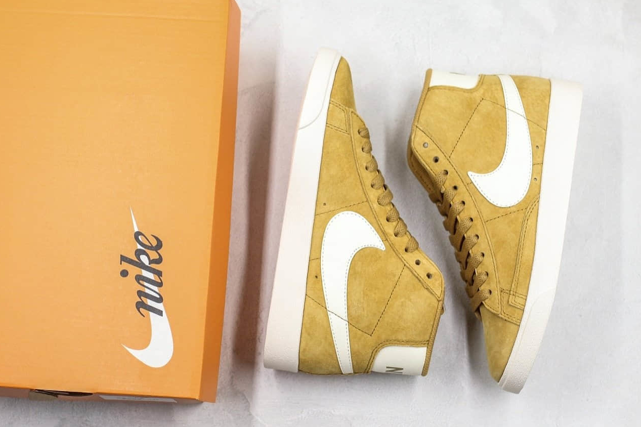 Nike Blazer Mid 77 Suede Vintage Elemental Gold Sail Black 917862 700 - Retro Sneakers for Stylish Comfort