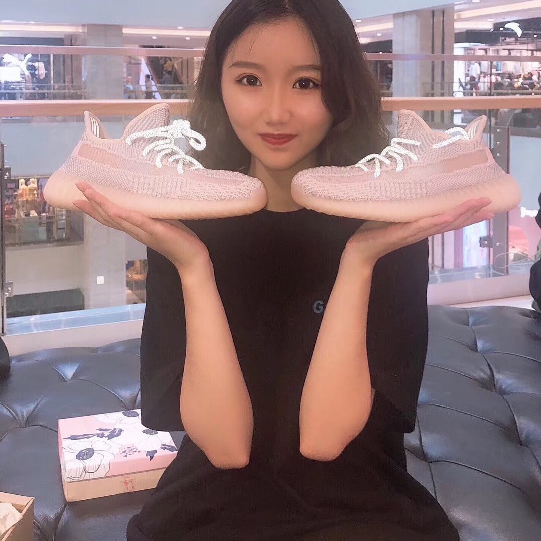 Adidas Yeezy Boost 350 V2 'Synth Non-Reflective' FV5578 - Exclusive Stylish Sneakers for Ultimate Comfort Adidas Yeezy Boost 350 V2 'Synth Non-Reflective' FV5578 - Exclusive Stylish Sneakers for Ultimate Comfort