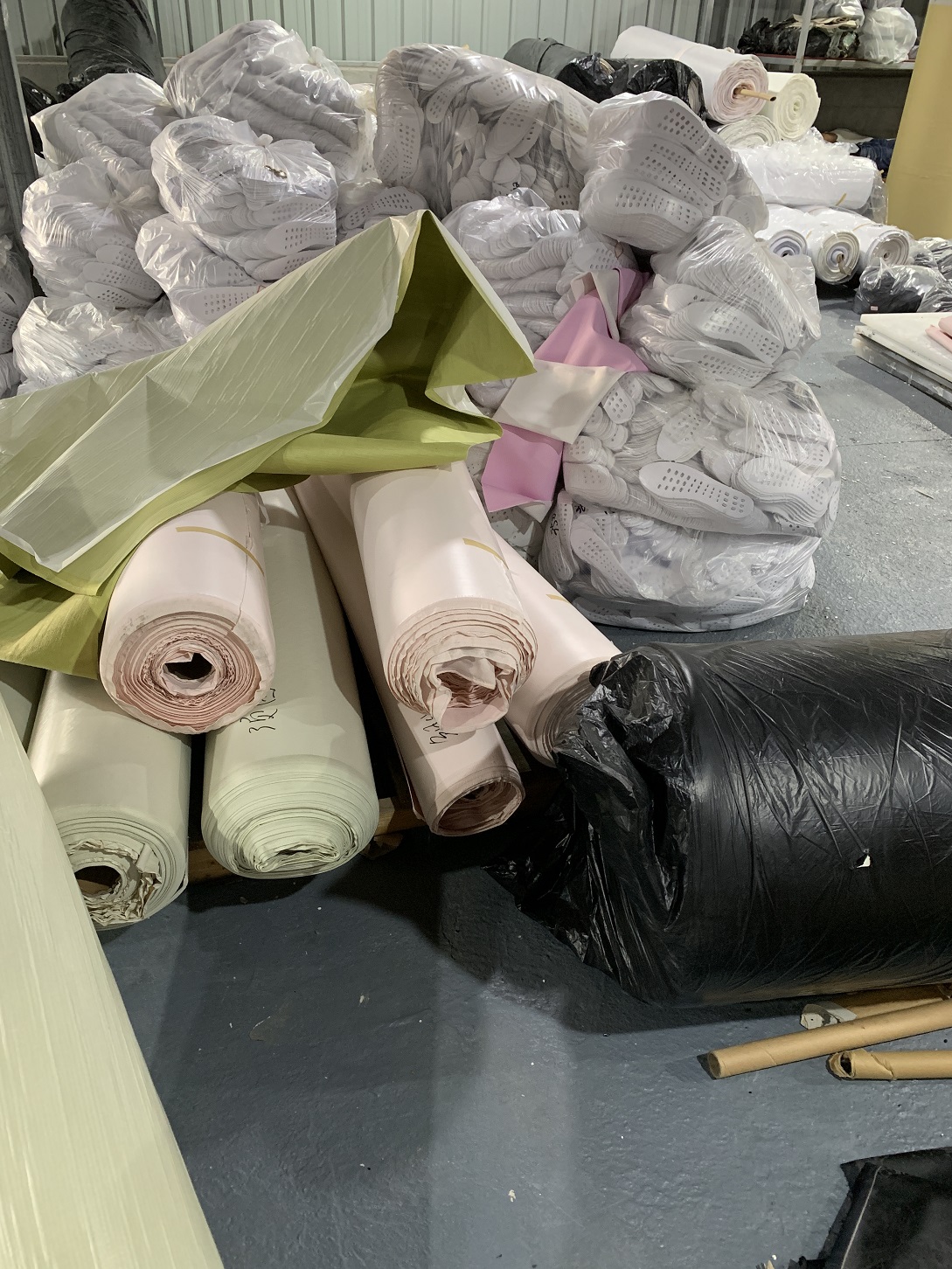 Adidas Yeezy Boost 350 V2 'Synth Non-Reflective' FV5578 - Exclusive Stylish Sneakers for Ultimate Comfort Adidas Yeezy Boost 350 V2 'Synth Non-Reflective' FV5578 - Exclusive Stylish Sneakers for Ultimate Comfort