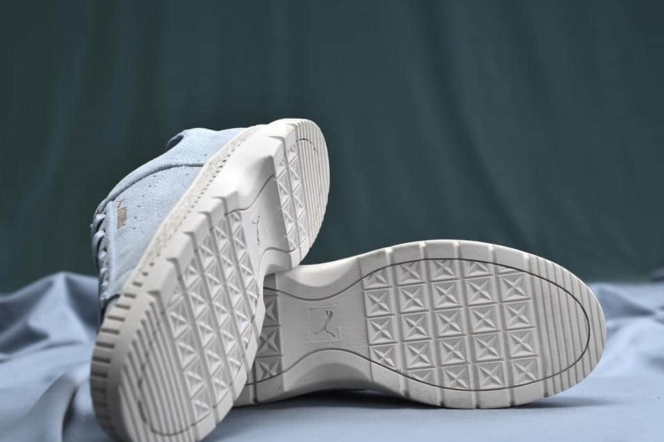 Puma Utility Suede 'Heather' 370981-03 | Stylish and Functional Utility Sneakers Puma Utility Suede 'Heather' 370981-03 | Stylish and Functional Utility Sneakers