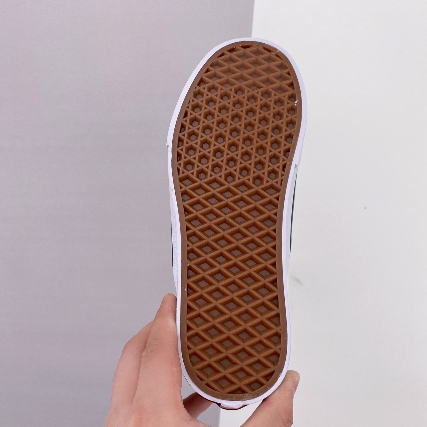 Vans Slip-On Comfycush True White Checkerboard - Shop Now!