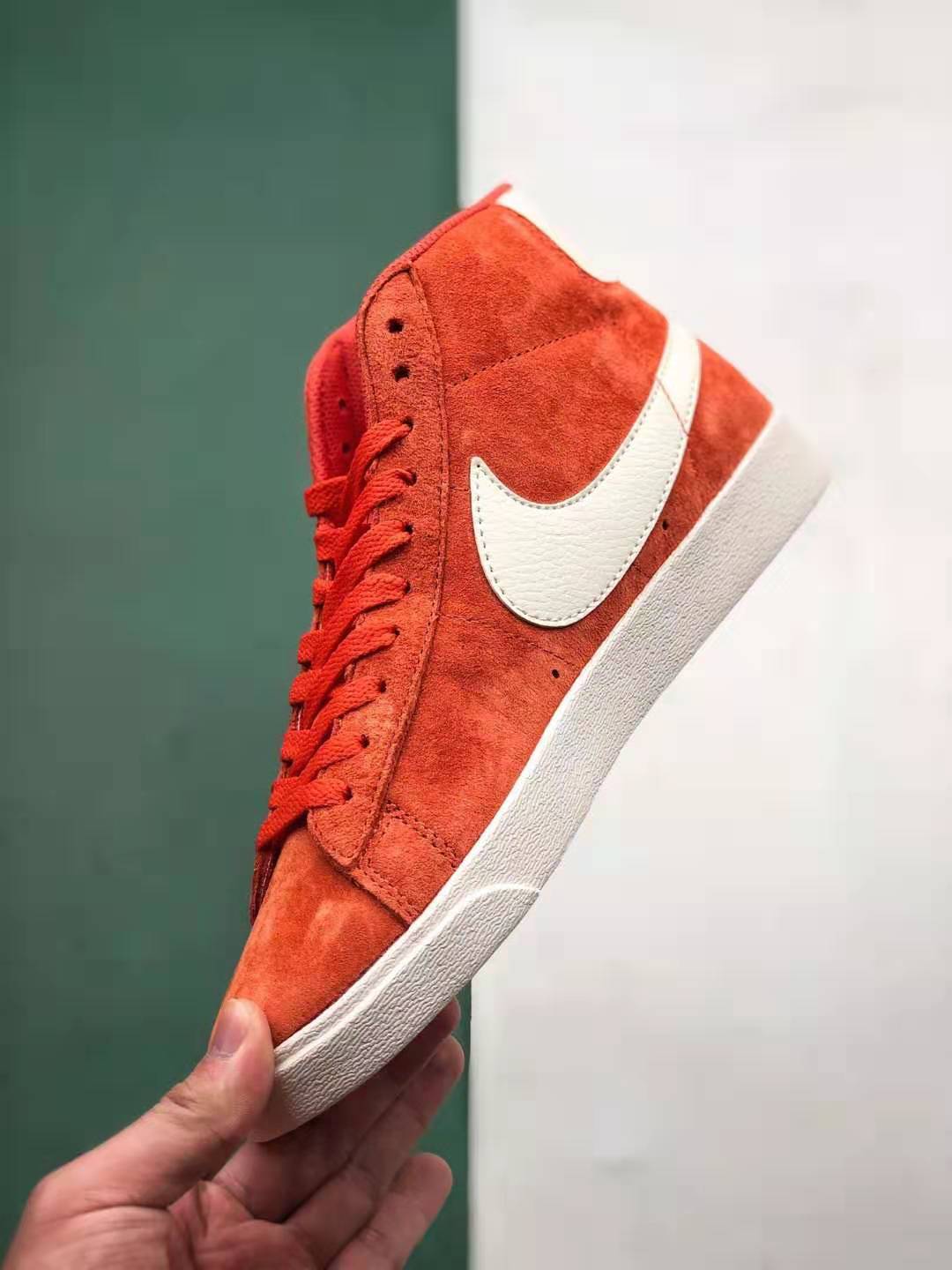Nike Blazer Mid 77 Suede Vintage Red White 917862 800 - Stylish Retro Sneakers