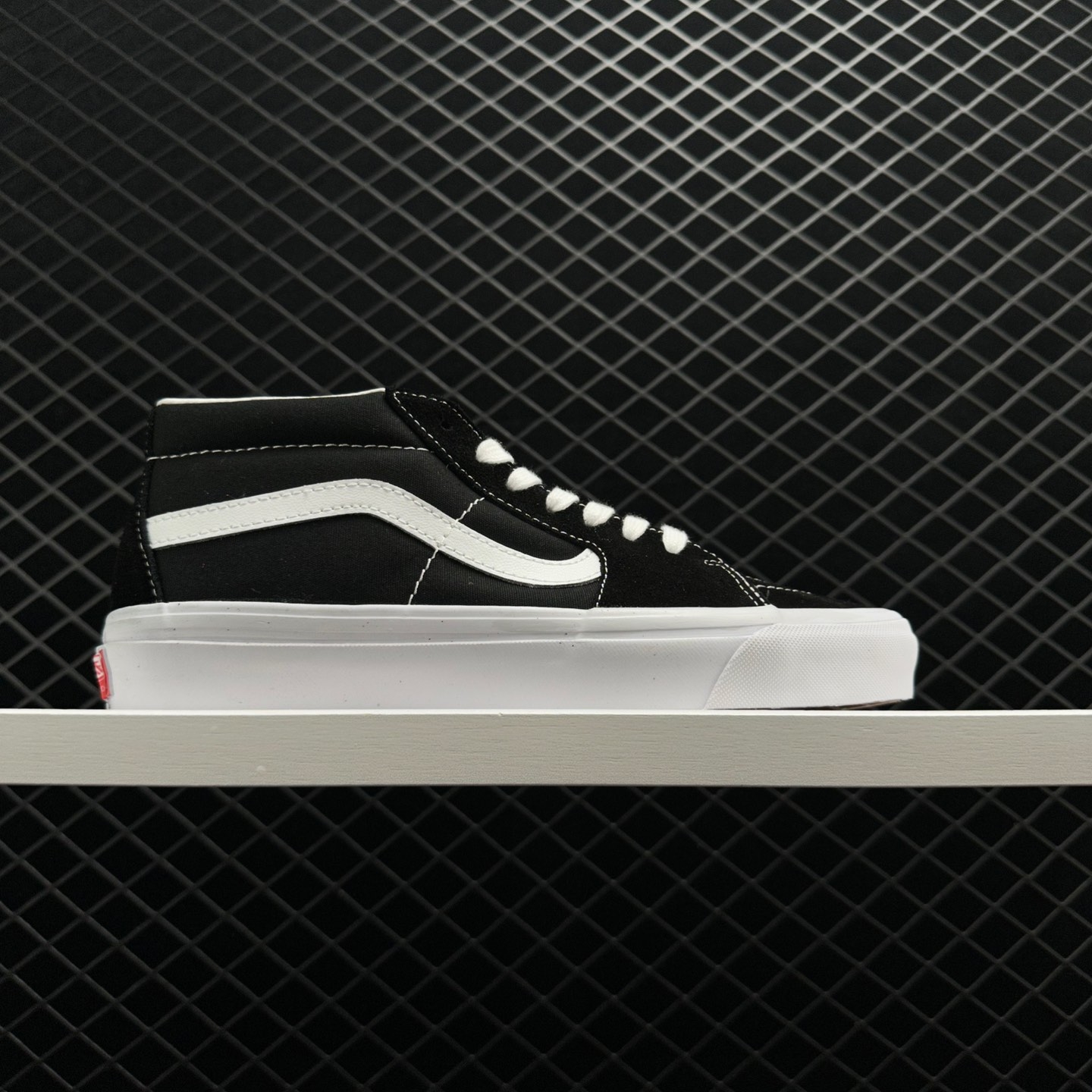 Vans Sk8-Mid OG LX 'Black White' - Stylish and Classic Mid-Top Sneakers