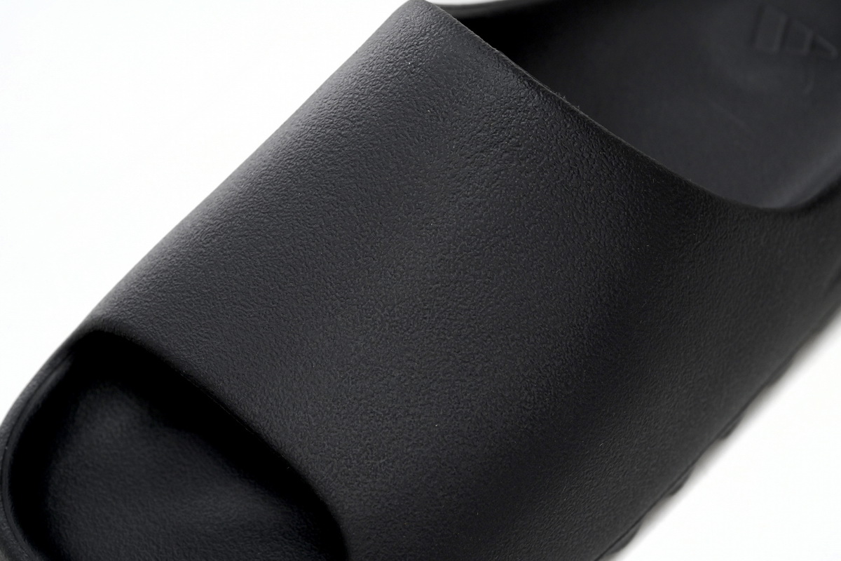 Adidas Yeezy Slides 'Onyx' | Stylish Comfort for Men – Limited Edition Adidas Yeezy Slides 'Onyx' | Stylish Comfort for Men – Limited Edition