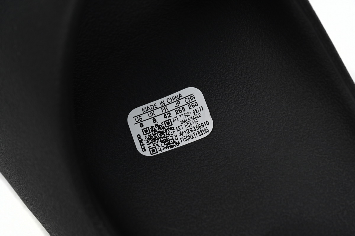 Adidas Yeezy Slides 'Onyx' | Stylish Comfort for Men – Limited Edition Adidas Yeezy Slides 'Onyx' | Stylish Comfort for Men – Limited Edition