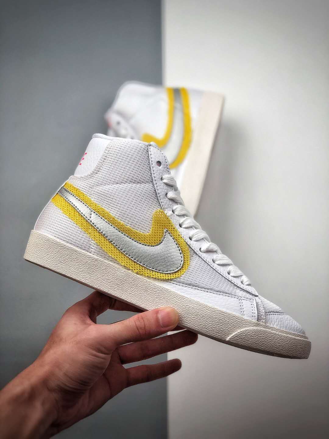Nike Blazer Mid Vintage '77 'Cotton Waffle - White University Gold': Top Retro Sneakers