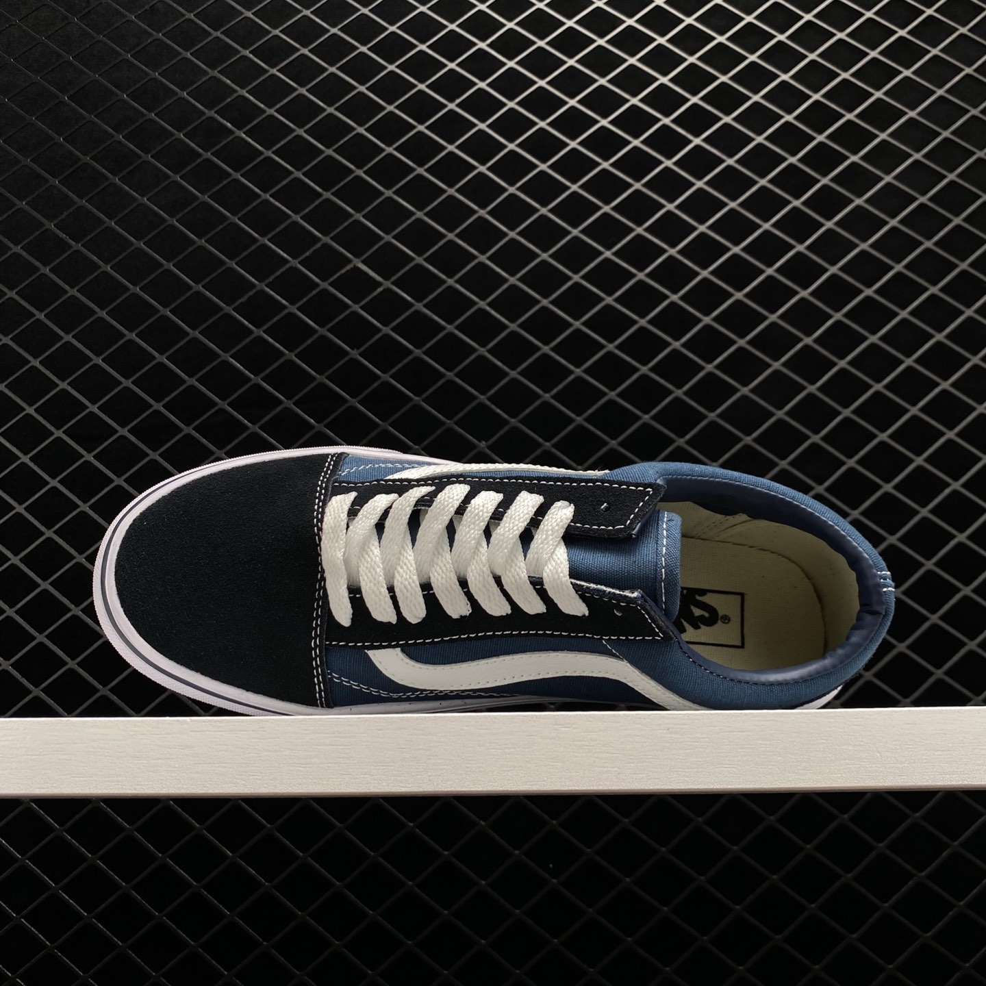 Vans Old Skool Navy - Classic Sneakers for Men - Limited Edition Vans Old Skool Navy - Classic Sneakers for Men - Limited Edition
