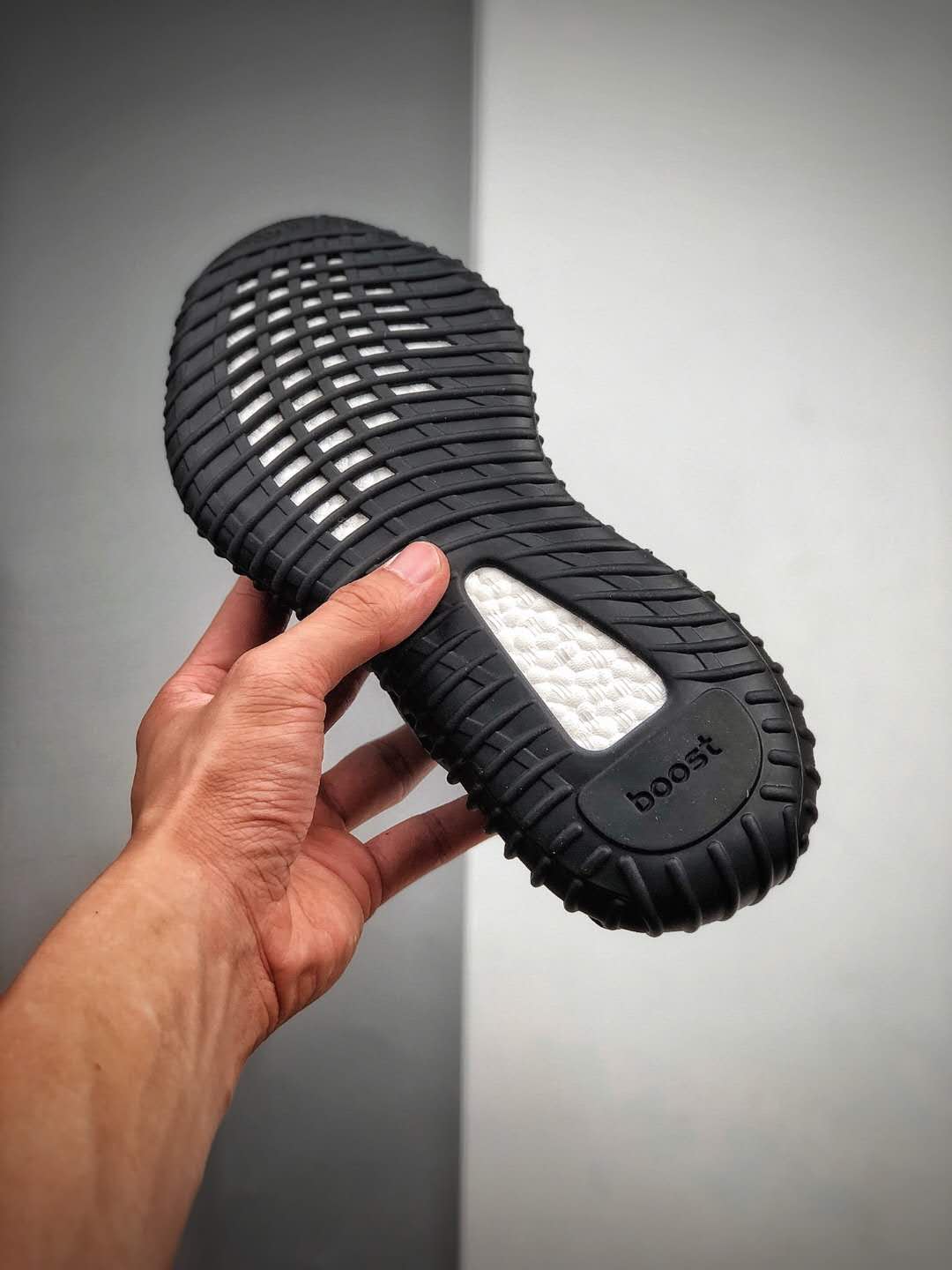 Adidas Yeezy Boost 350 V3 Black Water Drop FC9211 - Limited Edition Drop Adidas Yeezy Boost 350 V3 Black Water Drop FC9211 - Limited Edition Drop