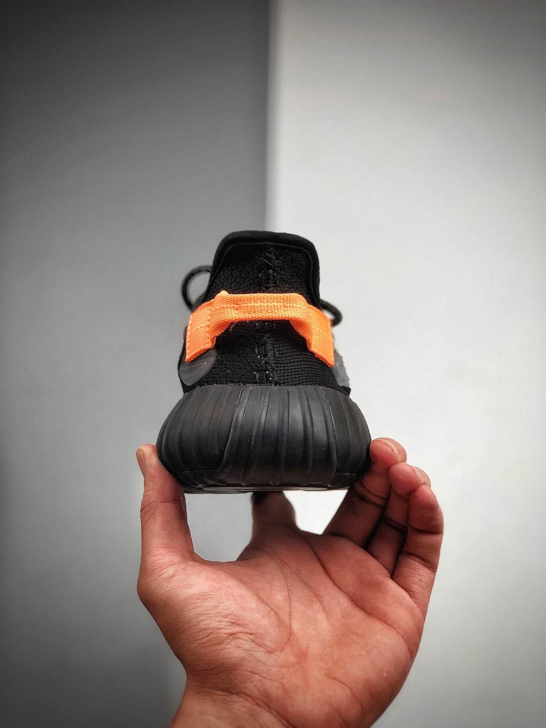 Adidas Yeezy Boost 350 V3 Black Water Drop FC9211 - Limited Edition Drop Adidas Yeezy Boost 350 V3 Black Water Drop FC9211 - Limited Edition Drop