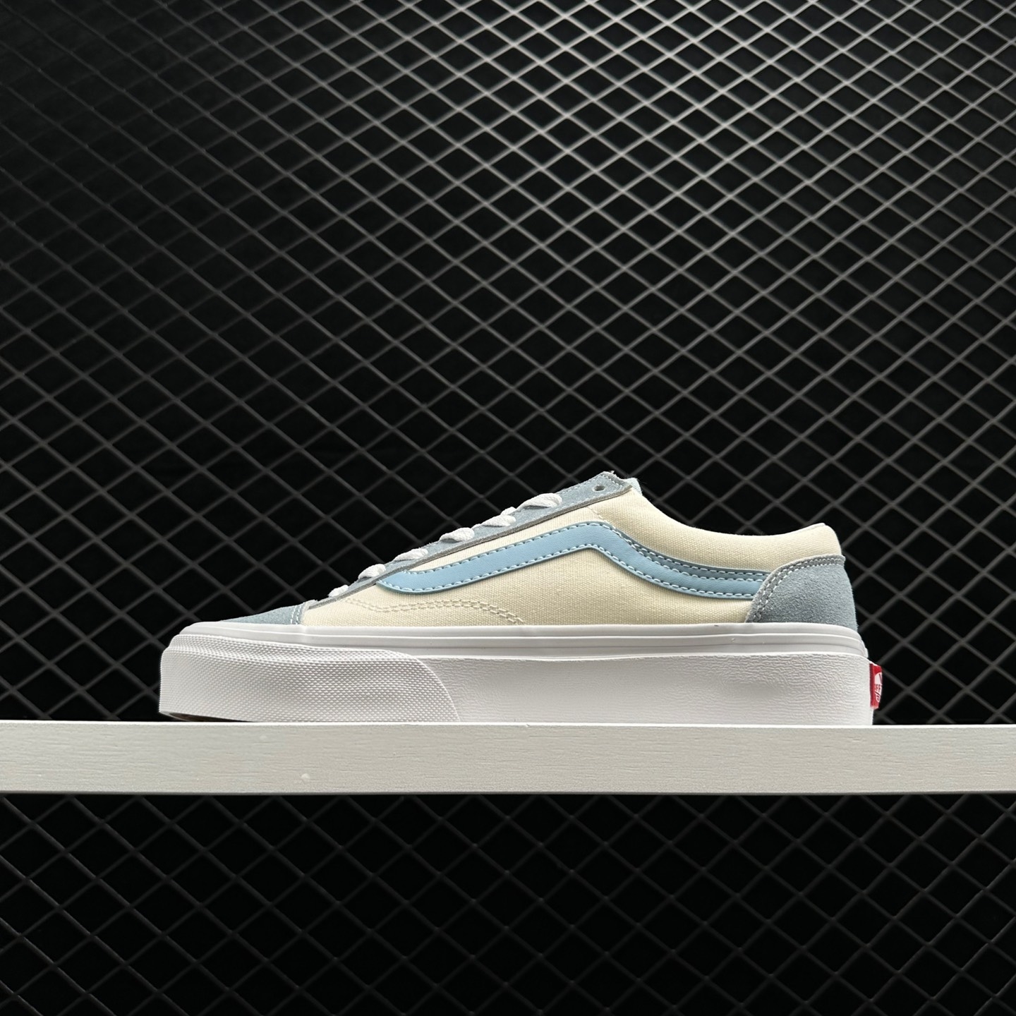 Vans Style 36 Splicing Low Tops: Blue Contrasting Colors Unisex Skate Shoes